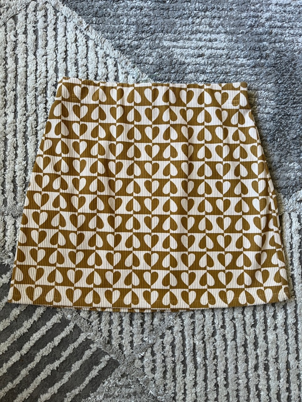 Retro-style Corduroy Mini-Skirt - Size S